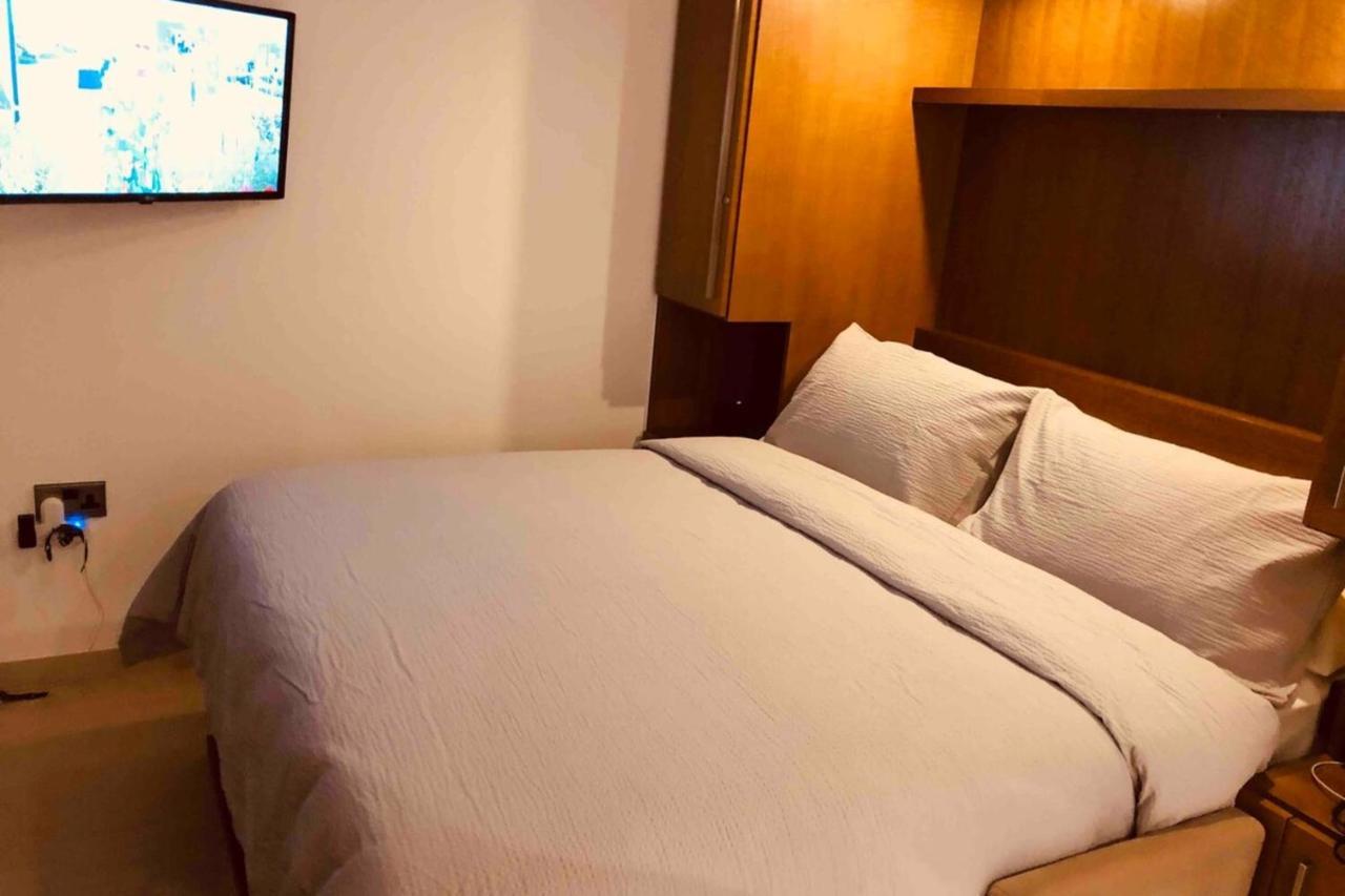 Westone Suite710-Hosted By Sweetstay ジブラルタル エクステリア 写真